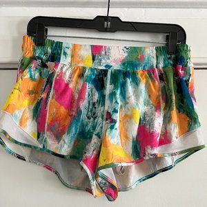 Lululemon Hotty Hot Low Rise Lined 2.5" Short - Print "no Limits White", Size 12